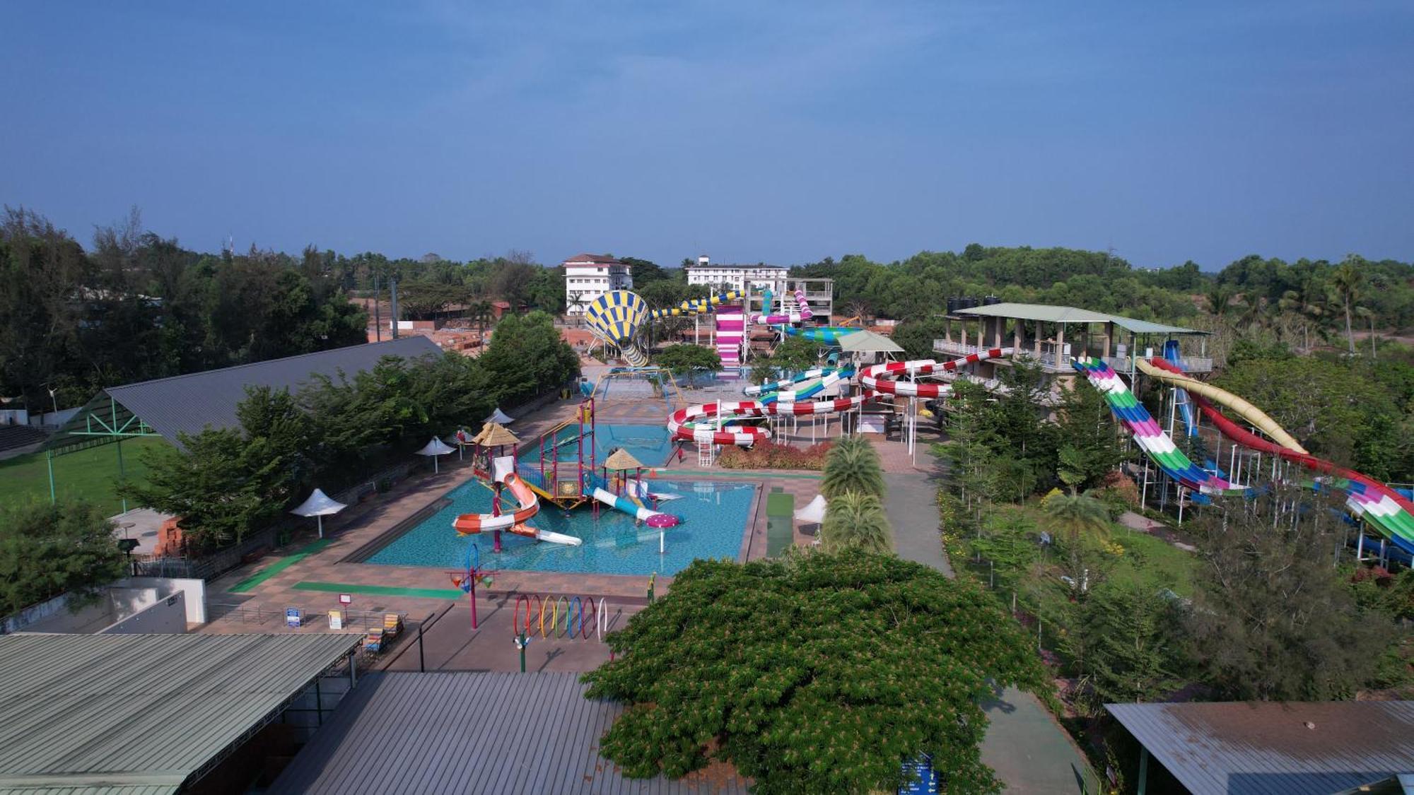 Uva Meridian Bay Resort & Spa Kundapur Exterior foto